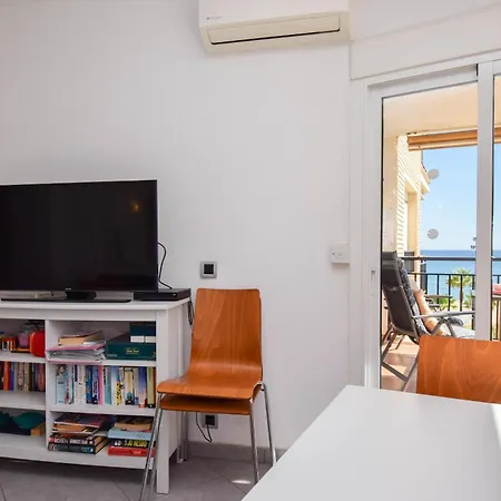 Ref 228 De 1 Con Vistas Al Mar En Primera Línea De Playa En Boliches