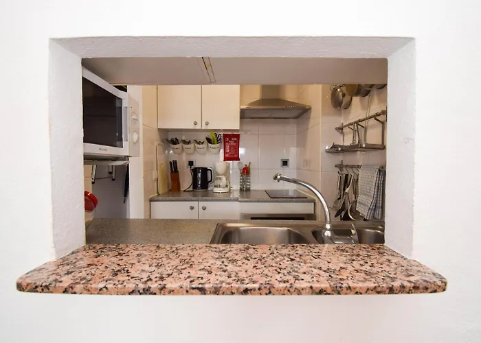 Apartment Ref 228 De 1 Con Vistas Al Mar En Primera Linea De Playa En Boliches Fuengirola