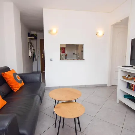 Ref 228 De 1 Con Vistas Al Mar En Primera Linea De Playa En Boliches *