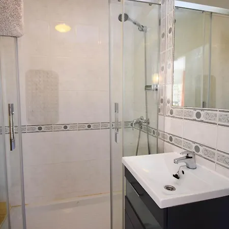 Ref 228 De 1 Con Vistas Al Mar En Primera Linea De Playa En Boliches Апартаменти *